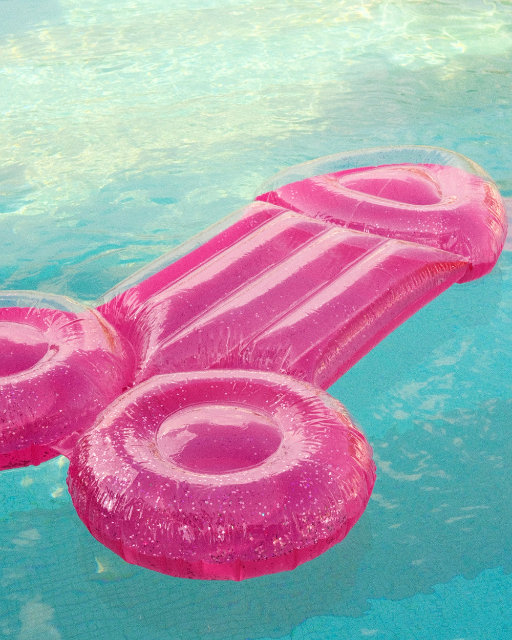 Transparent sequined floating bed