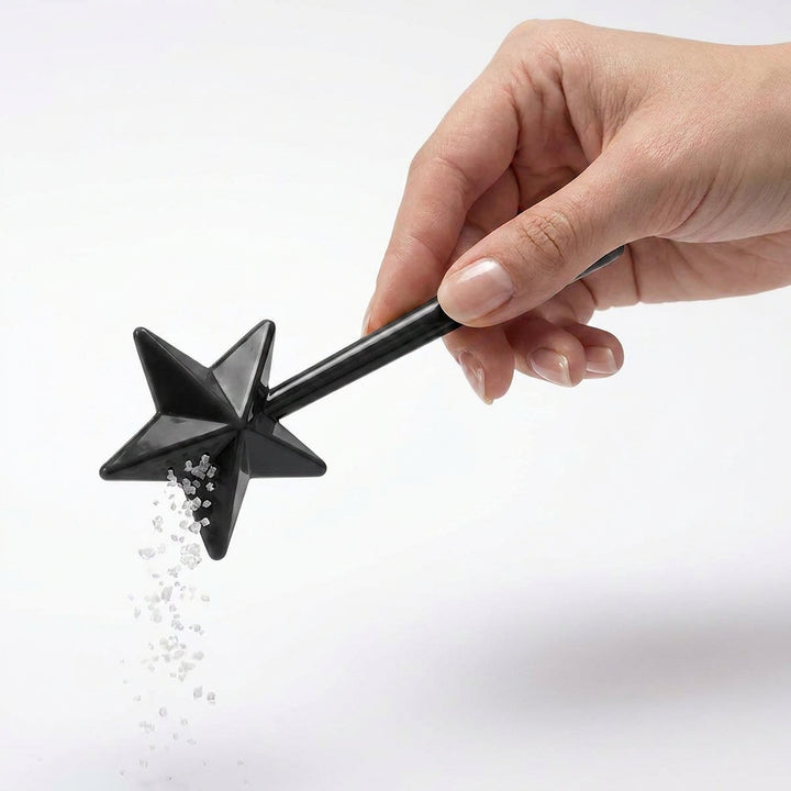 Star-shaped salt sprinkler