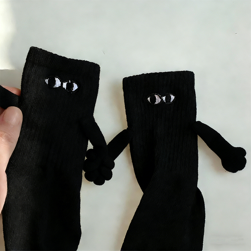 Magnetic "Hand-Holding" Couple Socks — Cute Couple &amp; Friendship Style