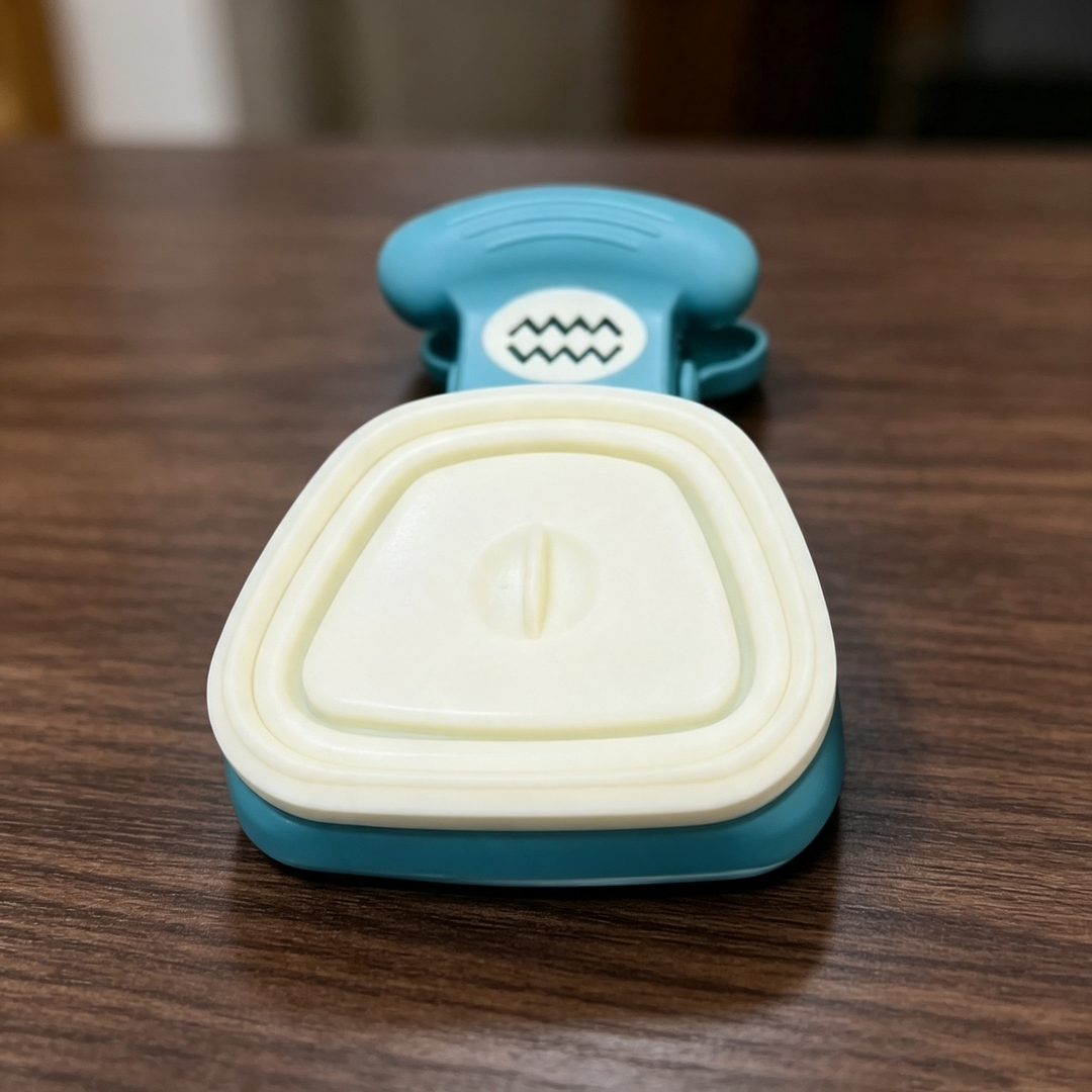 Portable dog poop catcher