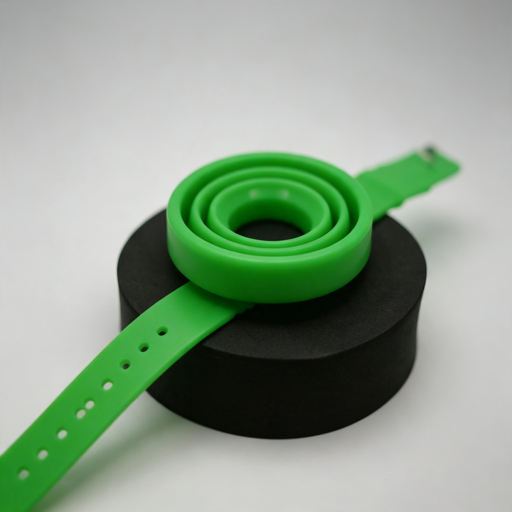Wrist-worn folding water bottle