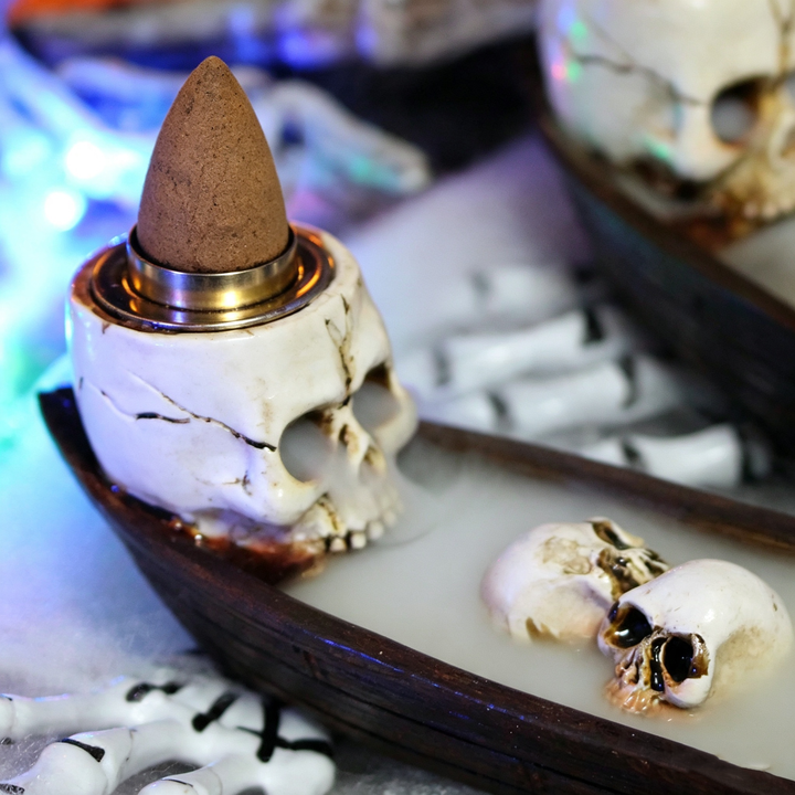 Cute Skull Ship Backflow Incense Burner