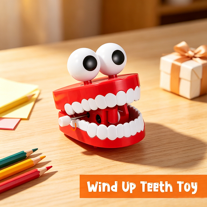 Glowing Chattering Teeth Toy