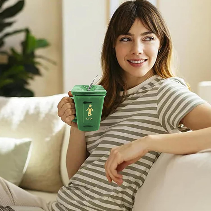 Creative trash can-shaped water cup