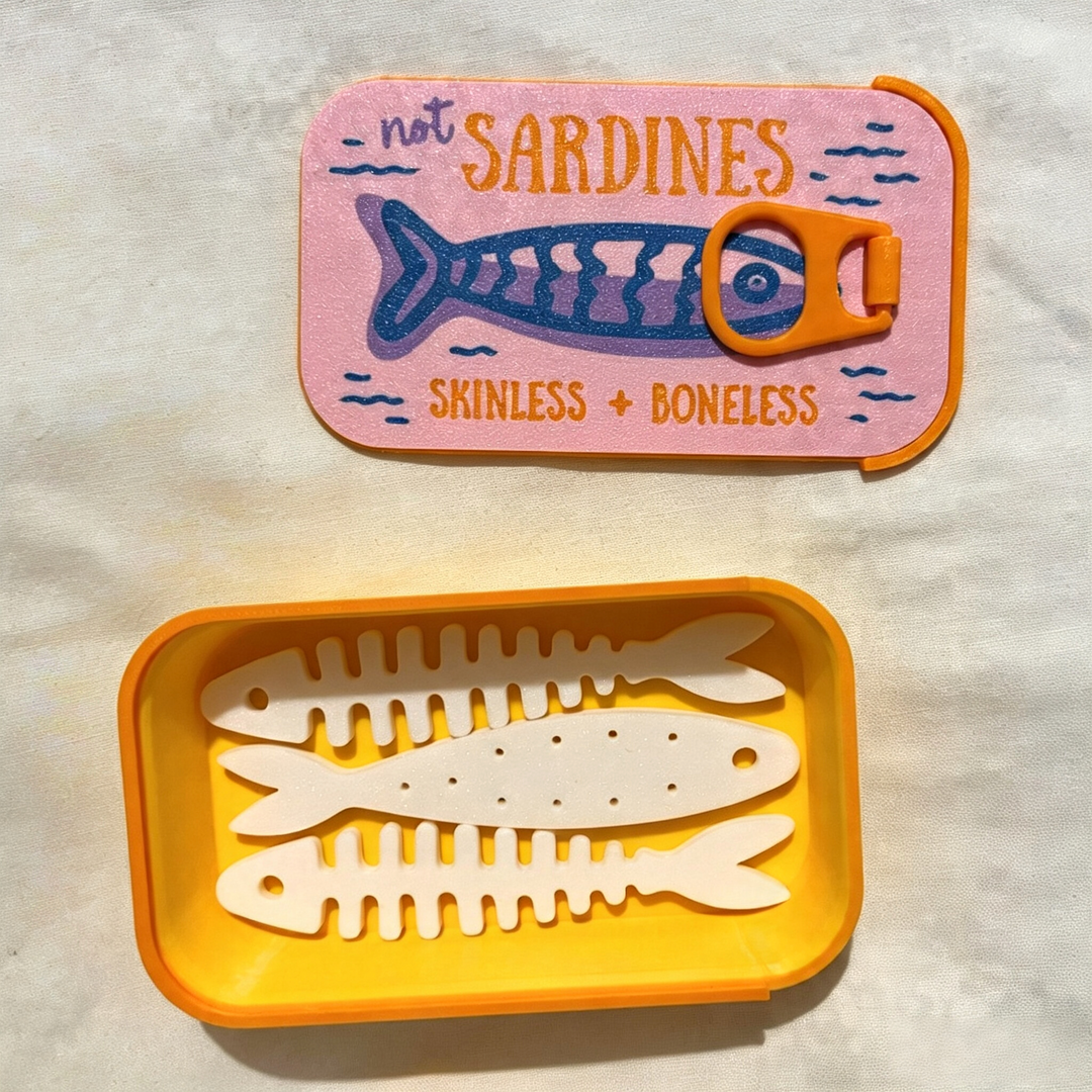 3D-printed sardine-shaped jewelry box