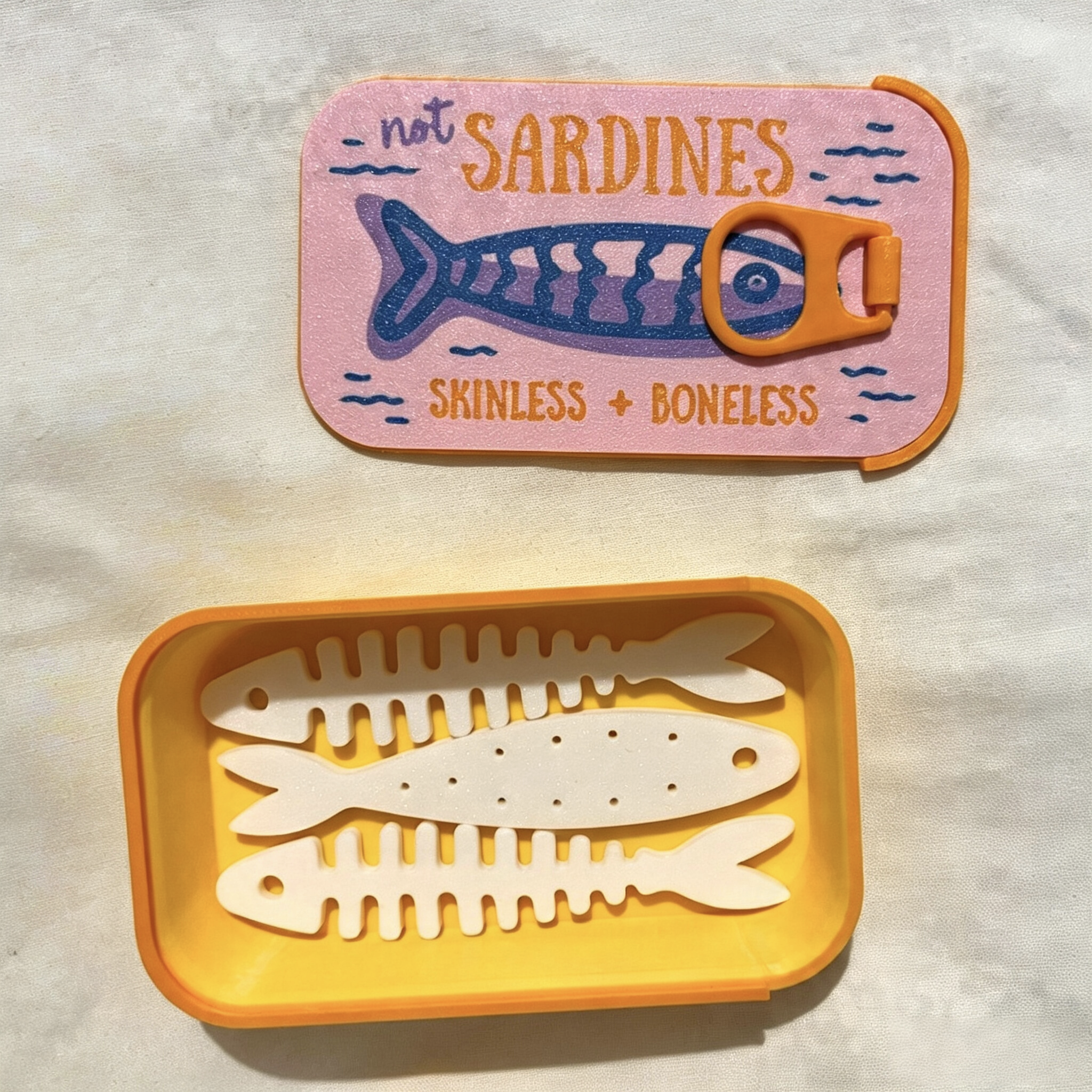 3D-printed sardine-shaped jewelry box
