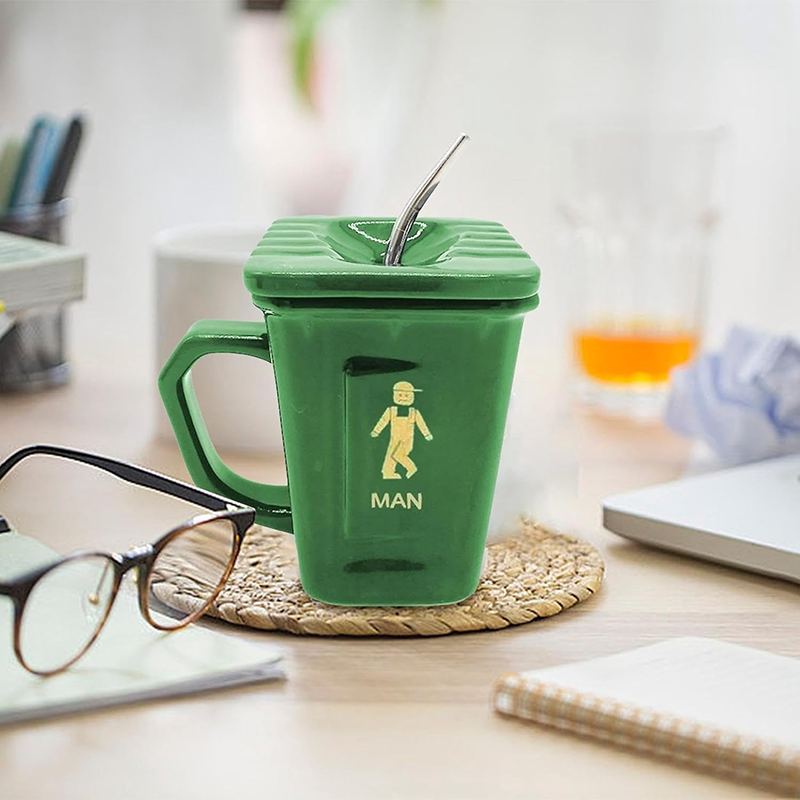 Creative trash can-shaped water cup