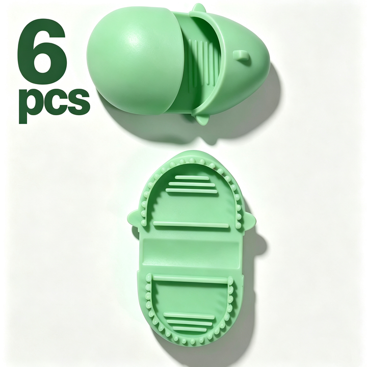 Silicone tick traps for cats and dogs