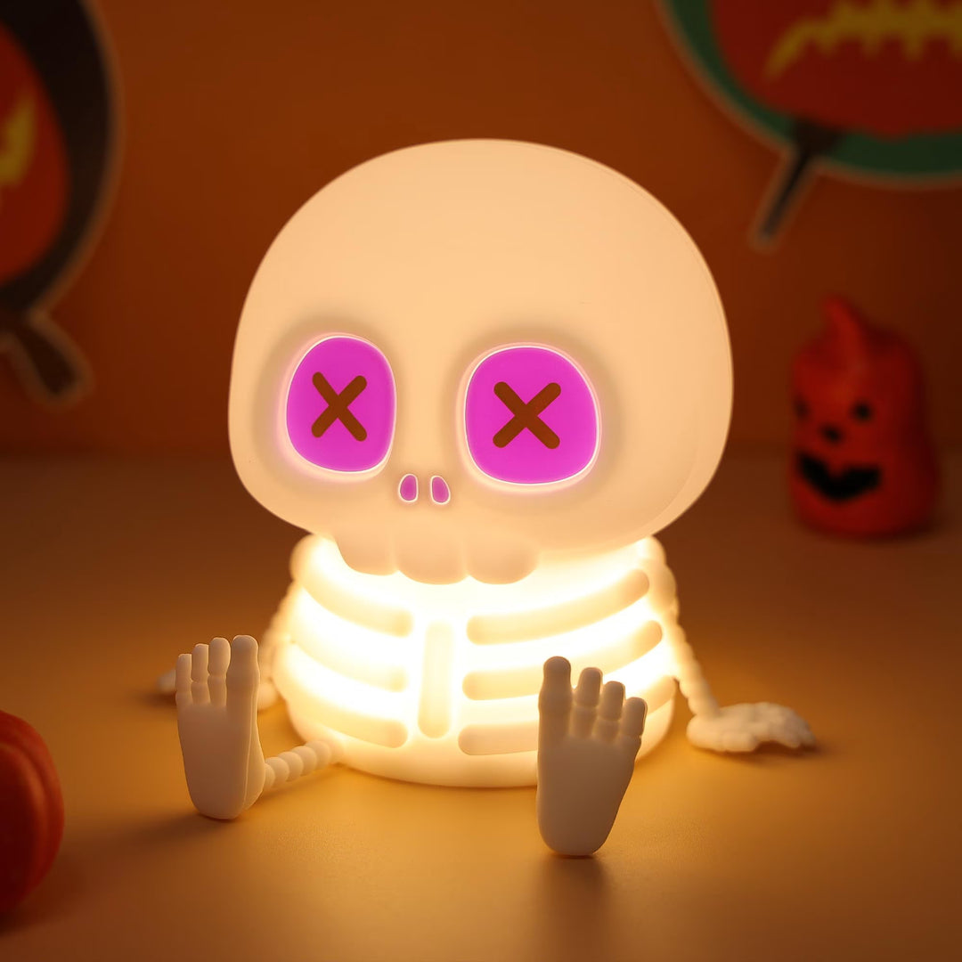 Skull Patting Night Light