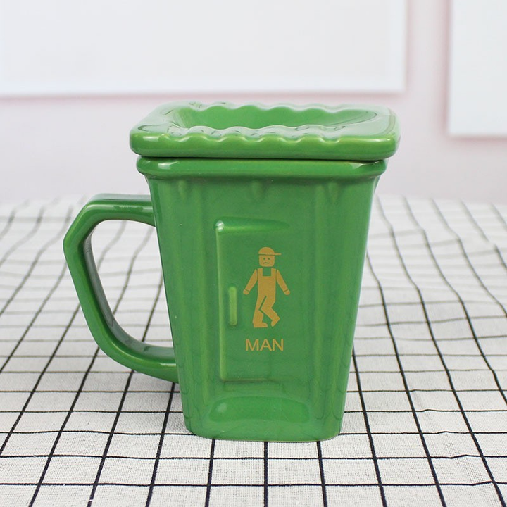 Creative trash can-shaped water cup