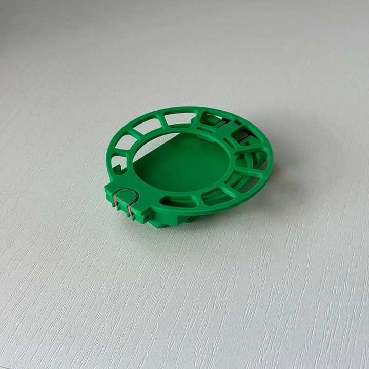 Collapsible belt-mounted drink holder